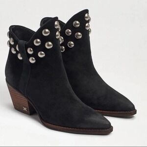 Sam Edelman Wildie is a western-inspired ankle boot featuring #black suede